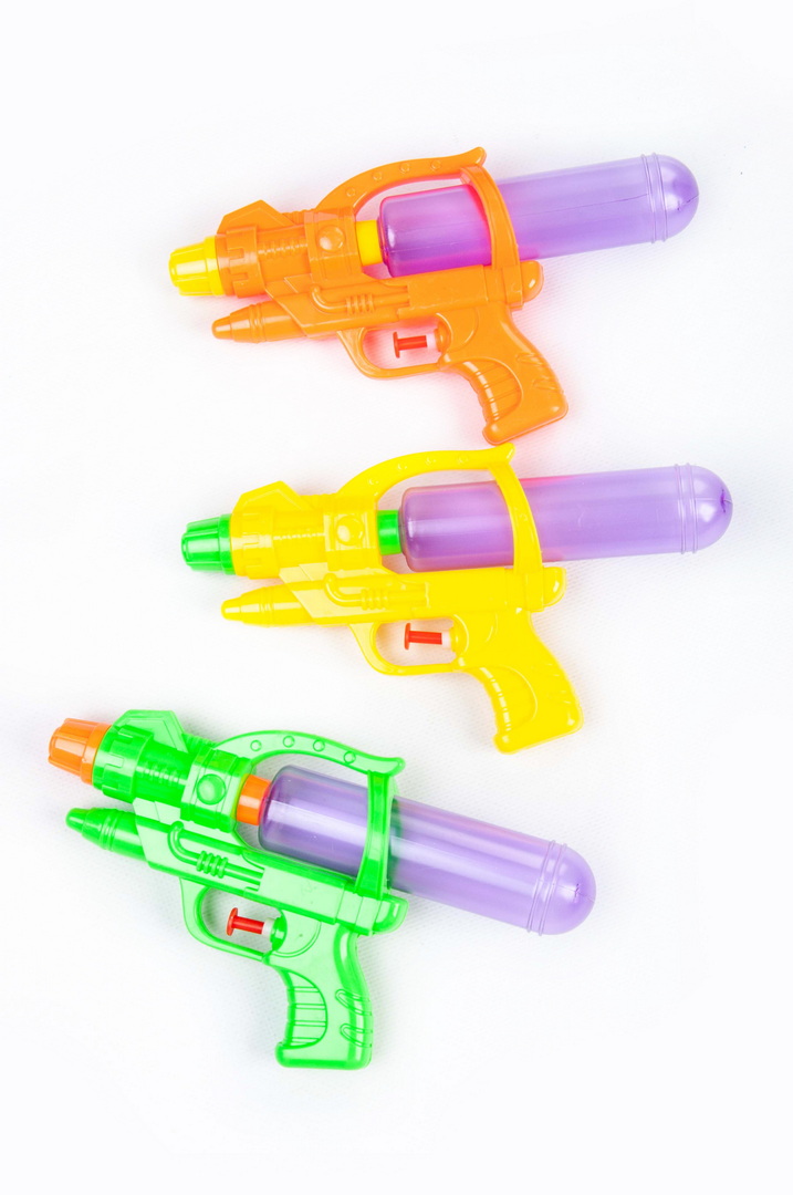 Водяний пістолет 22х5х12 см